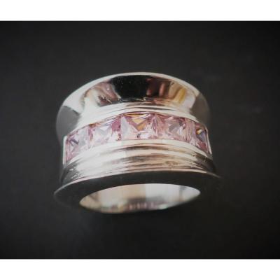 Silver Ring, Pink Stones.