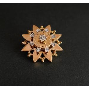 2 Tone 18k Gold Brooch, Old Horse Head Hallmark.