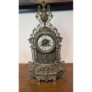 Gothic-style Clock. House Of The Golden Sheaf. Bronze.