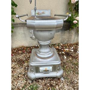 Old Flemish Enamel Stove In Very Good Condition