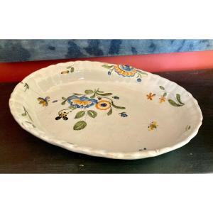 Shell-shaped Ewer Basin, Moustiers Earthenware, 18th Century,