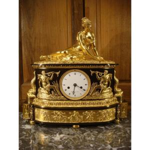 Bronze Pendulum "nymph With The Shell" Empire Restoration Period