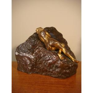 Small Bronze With Two Patinas Young Naked Woman Joaquim Anglès Cané