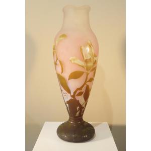 Daum Large Vase Decorated With Magnolia Art Nouveau Period