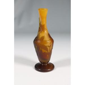 Galle Rifle-shaped Vase With Chestnut Leaf Decoration Circa 1900