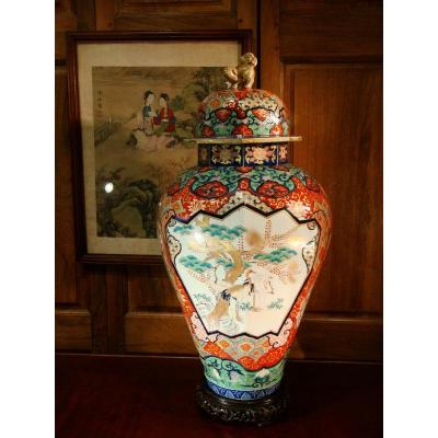 Large Imary Porcelain Potiche - Japan Period XIX