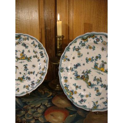 Pair Of Large Moustiers Faience Plates - XVIIIth Century