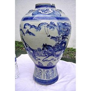 Important Chinese Vase, Late 19th Century, White And Blue Glazed Terracotta, H: 69 Cm, As Is.