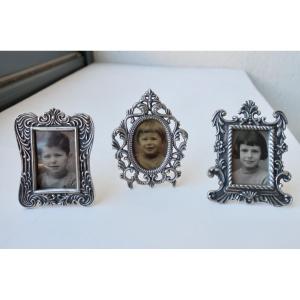 3 Small Photo Frames, For Tabletop Or Hanging, Metal, Identity Size, Excellent Condition.