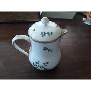 Small Covered Jug In Paris Porcelain Rue De Bondy 18th Century