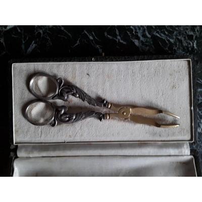 Sugar Tongs In Sterling Silver And Metal Dore 19th.