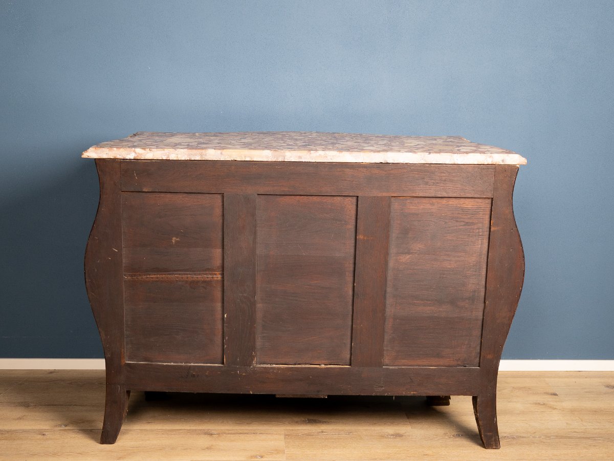 Cassettone bombato in stile Luigi XIV con intarsi, finiture in bronzo dorato e piano in marmo-photo-3