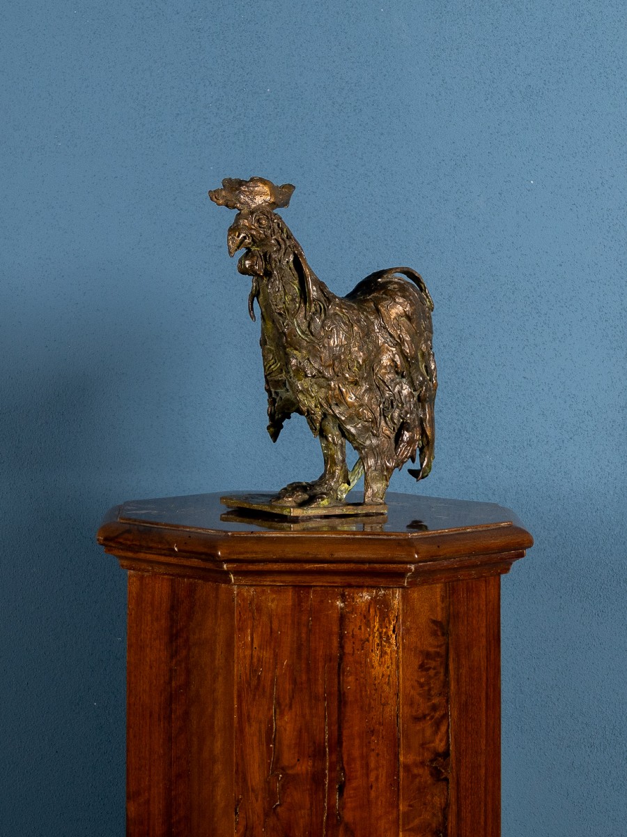 Scultura in bronzo raffigurante un gallo, firmata e datata 79