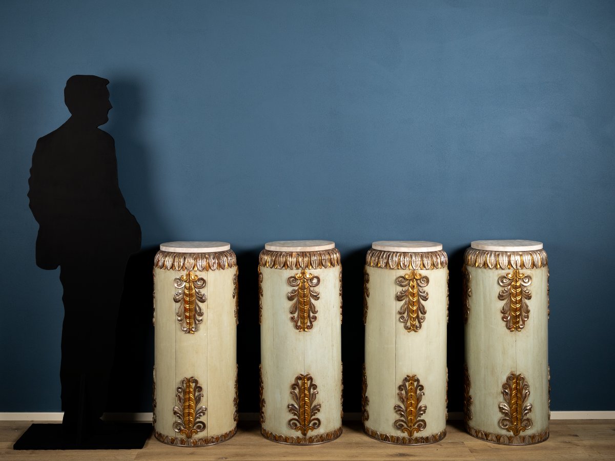 Elegante set di 8 colonne in legno laccato e dorato a mecca, fine XVIII secolo-photo-1