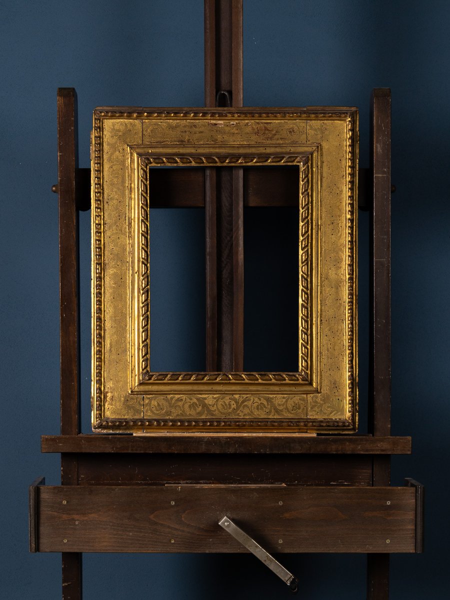 Cornice a cassetta rinascimentale, XVI secolo, legno intagliato e pirografato in oro zecchino-photo-2