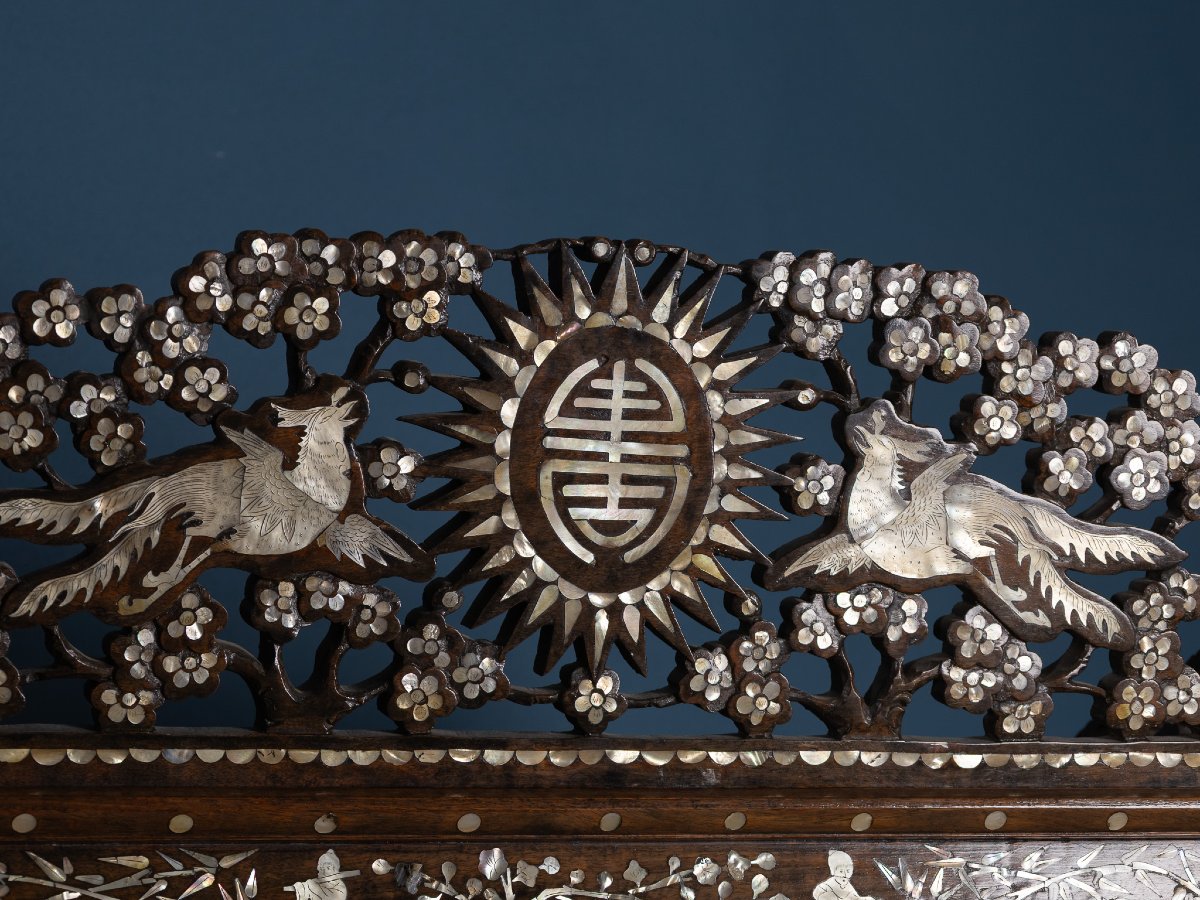 Coppia di vetrine cinesi in legno duro intarsiato in madreperla, fine XIX secolo-photo-4