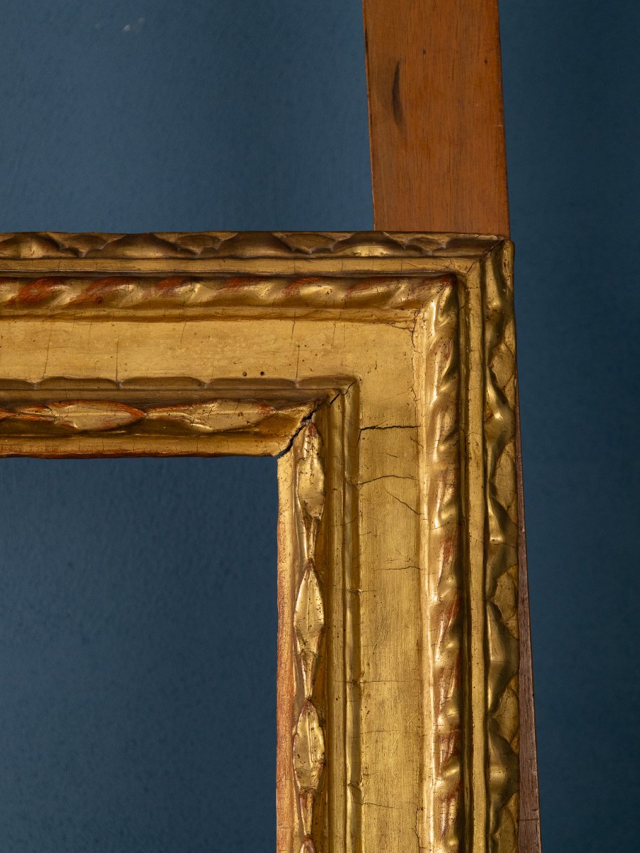 Cornice italiana d’inizio XVII secolo in legno intagliato e dorato-photo-3