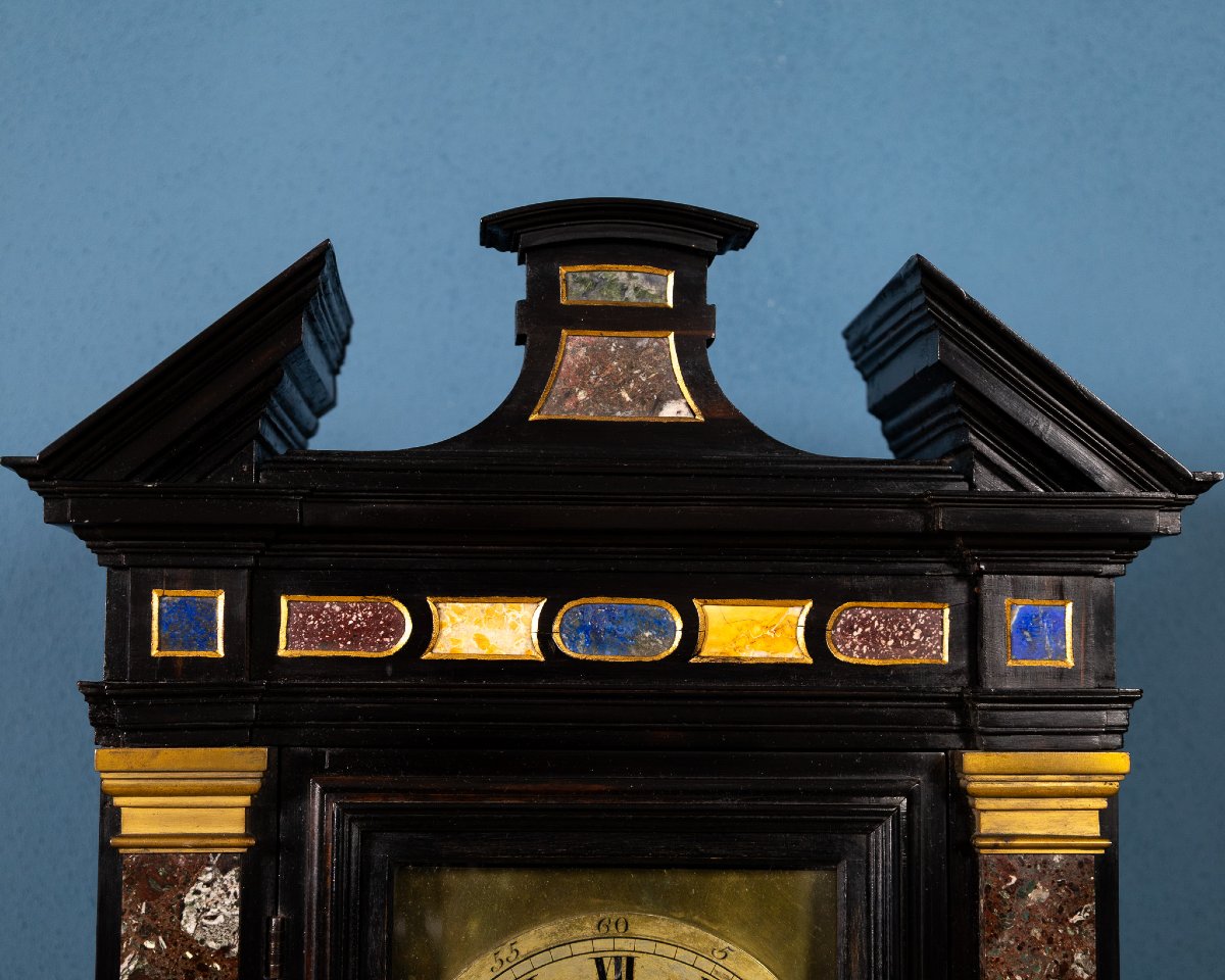 Orologio da tavolo in ebano e commesso di pietre dure, Centro Italia, XVIII secolo-photo-2