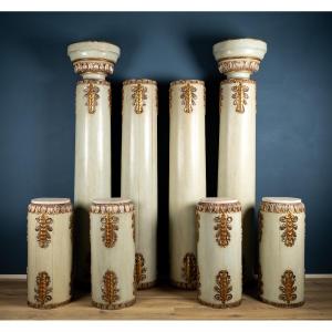 Elegante set di 8 colonne in legno laccato e dorato a mecca, fine XVIII secolo