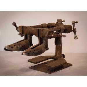 Vintage - Cobblers Double Shoe Stretcher Machine