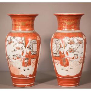 Kutani Yamadō-dō Red-ground Figural And Floral Vases – Pair