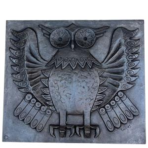 Modernist Cast Iron Fireback Showing An Owl Signed Lucas By Foundery Stern
