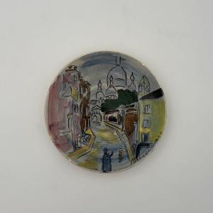 Decorative Ceramic Plate Representing Montmartre And Signed L Bemelans "tapis Vert" Vallauris