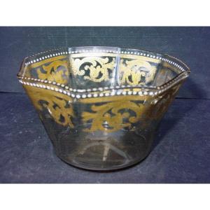 Sorbet Cup In Enameled And Gilded Glass From The 17th Or 18th Century.