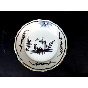 Nevers 18th Century Chinese Manganese Plate