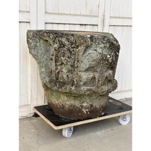 Stone Corner Capital, 15th Or 16th Century 