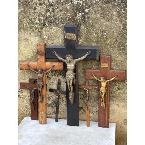 Set Of 6 Christ Crucifix 