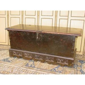 Chest Italy Walnut XVIth Century Northern Italy Alps