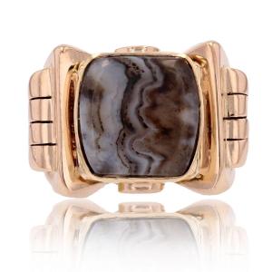 Antique Signet Ring In Gold And Zoned Agate