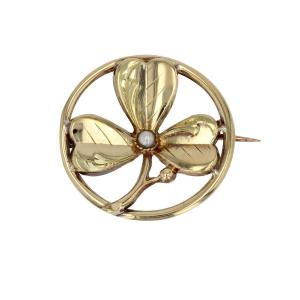 Yellow Gold Clover Pearl Collar Brooch