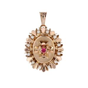 Retro Pendant With Synthetic Ruby Cultured Pearls