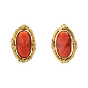 Antique Clip-on Earrings With Coral Cameos