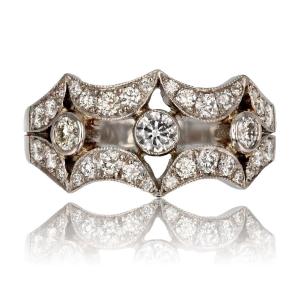 Platinum Ribbed Diamond Ring
