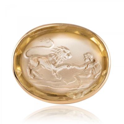 Cameo Gold Ring On Quartz