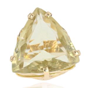 Lemon Quartz Ring And Its Vintage Gold Frame