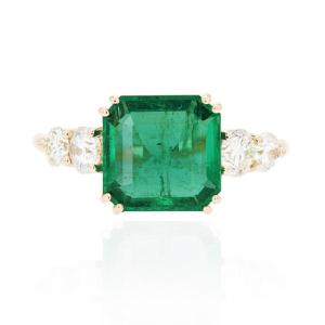 Emerald Ring And Rose Gold Diamonds