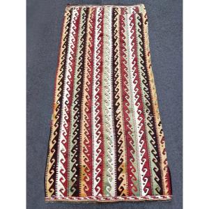 Kilim Taurus Mountains. Anatolia. Circa 1880. 320 X 140 Cm