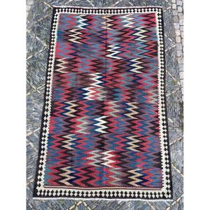 Kilim Veramin - Qashqai. Persia. Circa 1880. 230 X 138 Cm