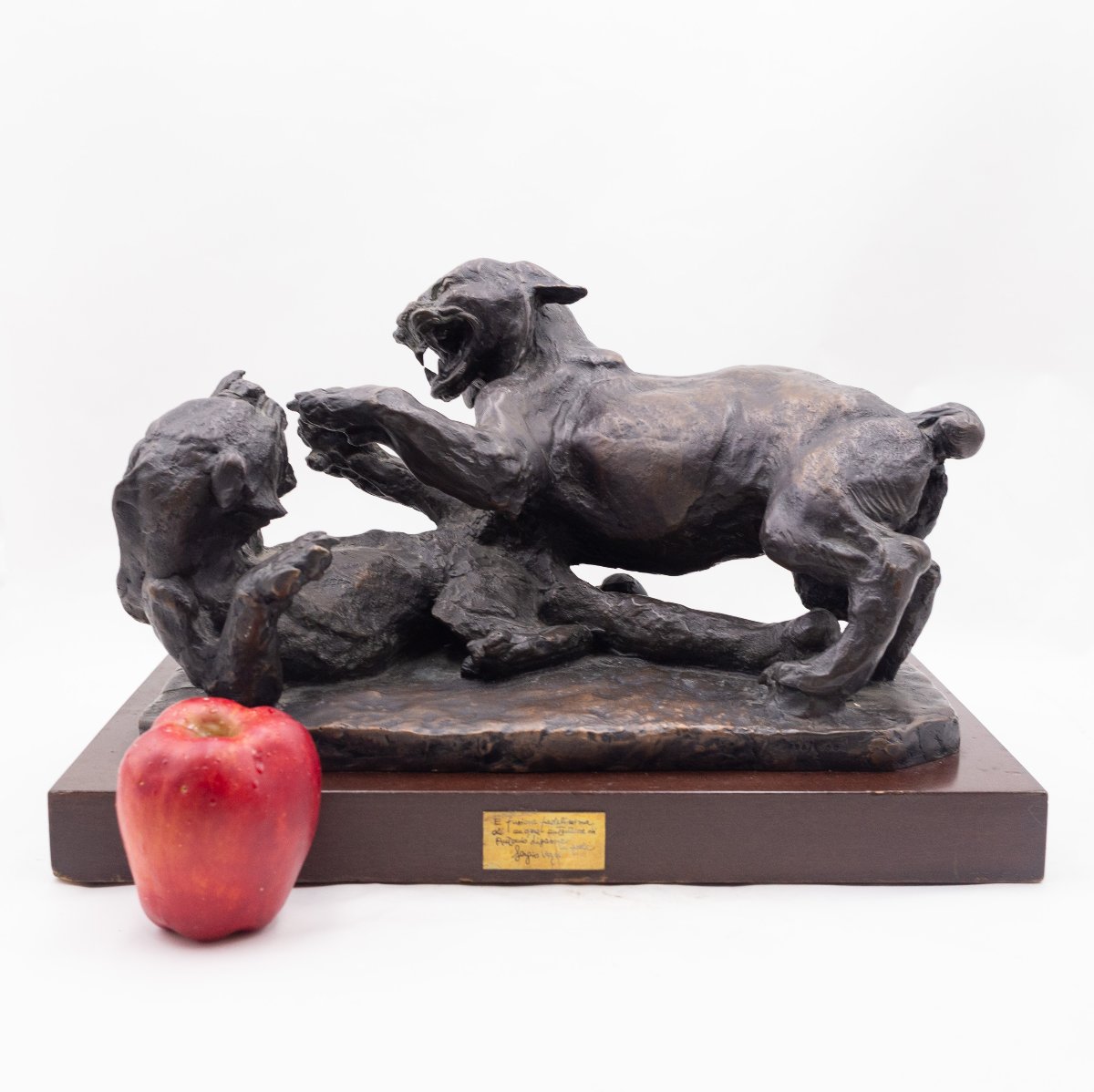 "Animali in lotta" scultura in bronzo di Antonio Ligabue, Anni '40-photo-2
