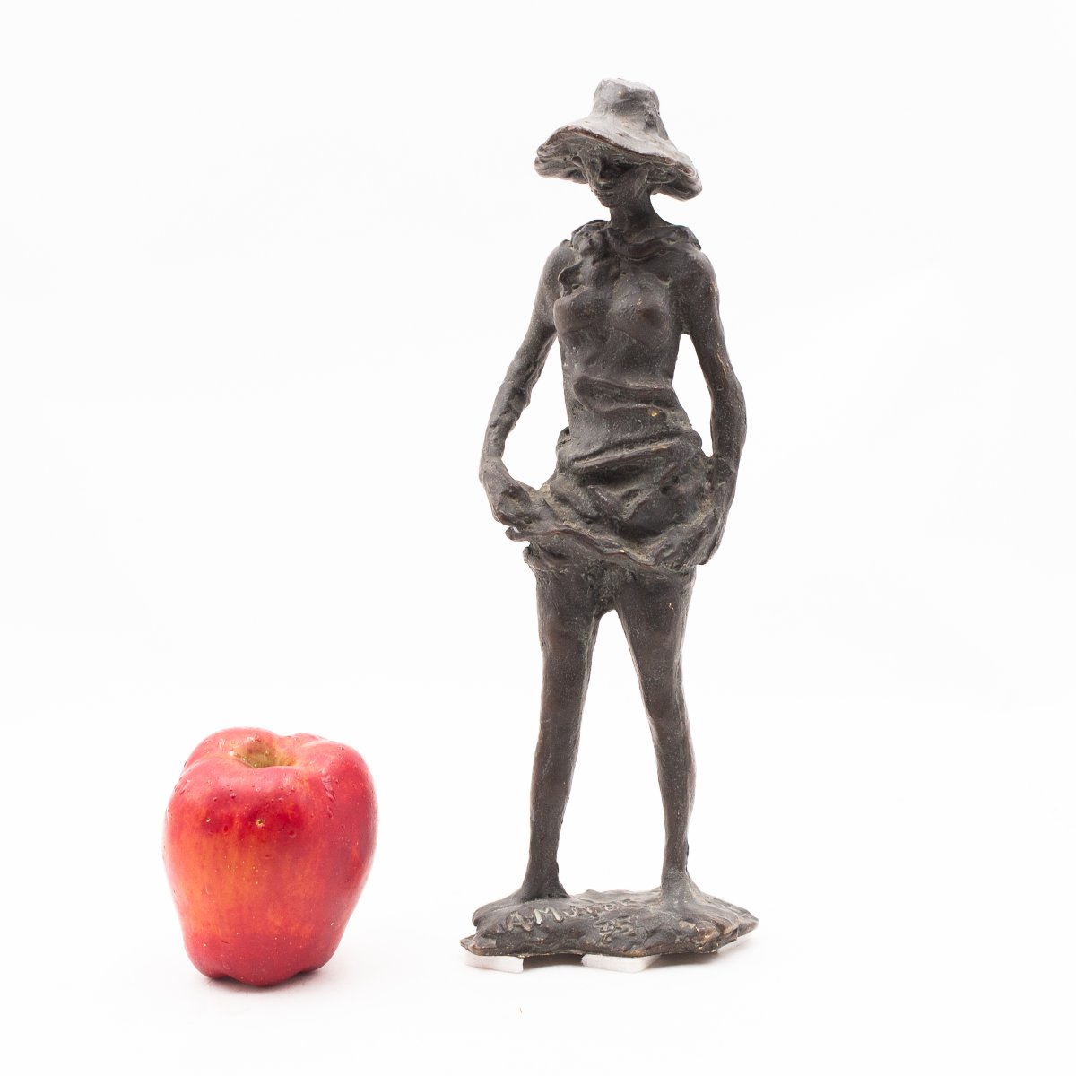Augusto Murer, "Mondina", Bronzo patinato, firmata alla base, 1975-photo-1