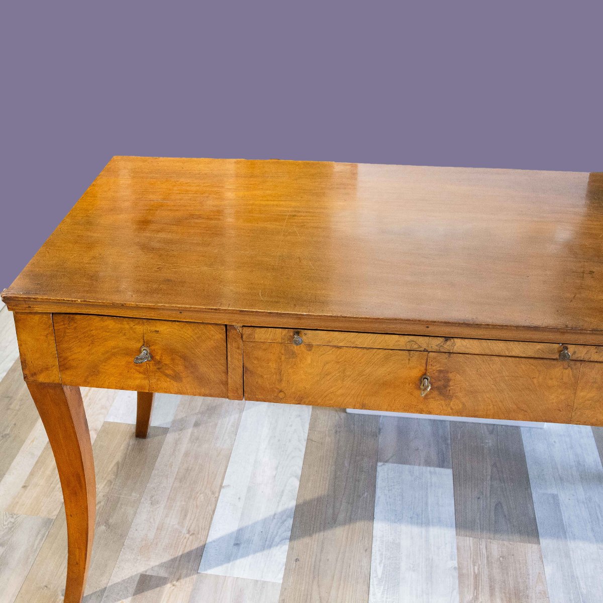 Tavolo scrittoio, con tre cassetti, Stile Restaurazione, in noce, 1825-photo-3