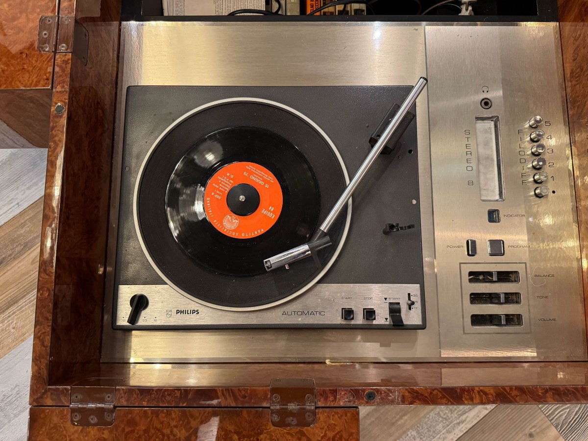 Radio–giradischi Philips “Playbox” per Medea – 1974-photo-1