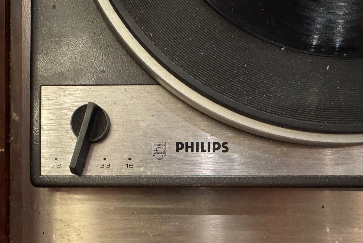 Radio–giradischi Philips “Playbox” per Medea – 1974-photo-2