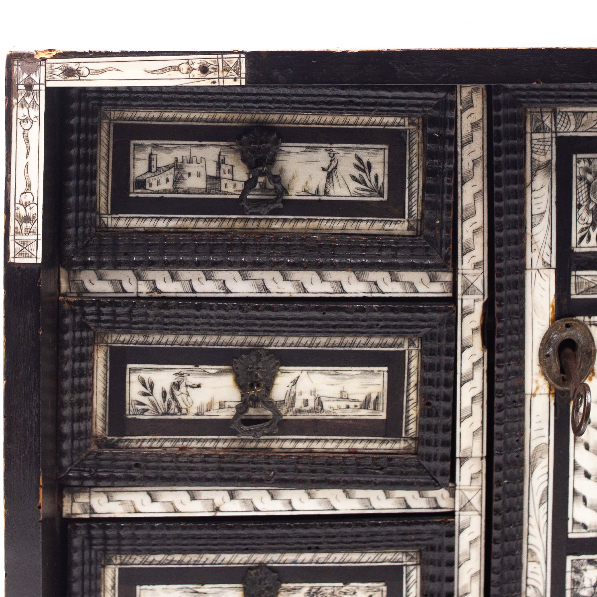 Monetiere in legno ebanizzato e intarsio in osso, Epoca '800-photo-1