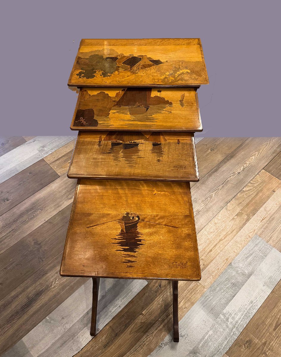 Émile Gallé, set di quattro tavolini a incastro Art Nouveau, Primi '900-photo-5