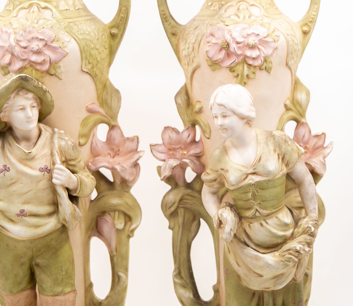 Coppia di Vasi Figurati in Stile Art Nouveau, 1890 – 1910 circa-photo-1